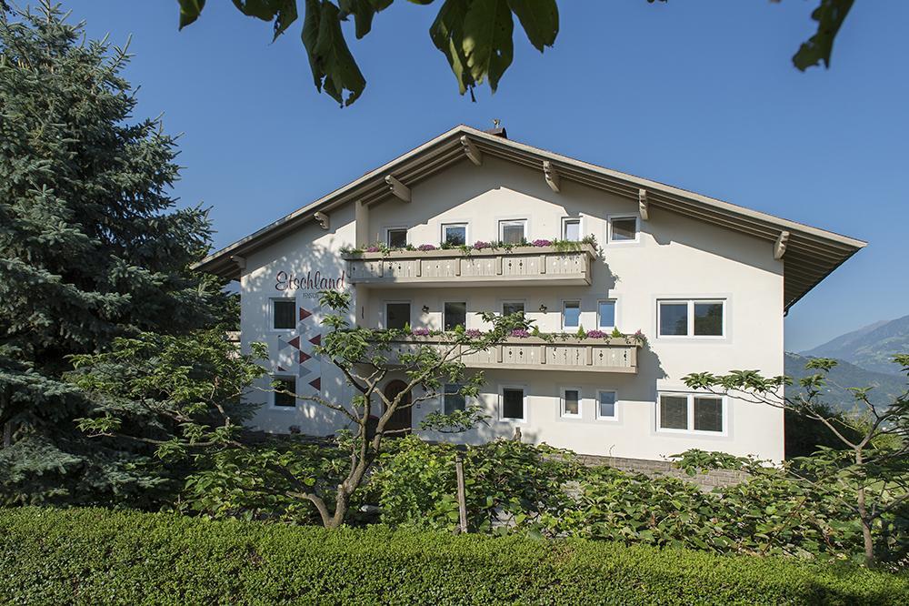 Pension Etschland Tirolo Luaran gambar